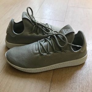 Adidas HU - Olive Green